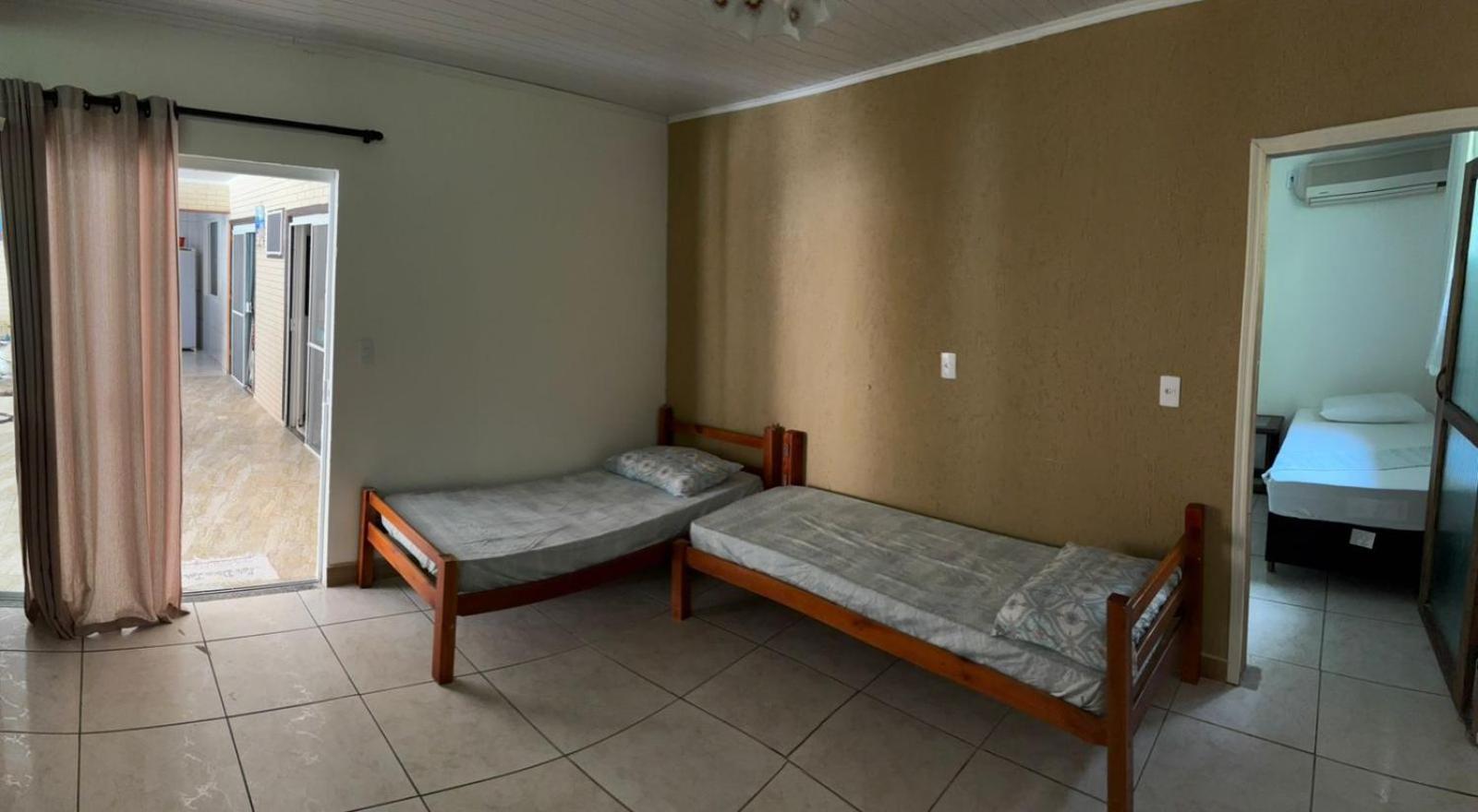 Recanto Pousada Ju&Ju Com Piscina Compartilhada Pontal do Paraná Eksteriør billede